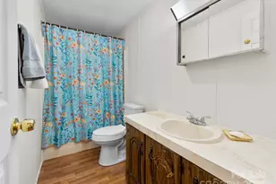 200 Cranbrook Cir, Hendersonville, NC 28792 - Photo 20