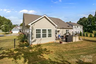 15925 Foreleigh Rd, Huntersville, NC 28078 - Photo 44