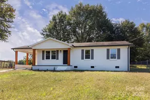 403 Murdock Cir, Shelby, NC 28150 - Photo 2