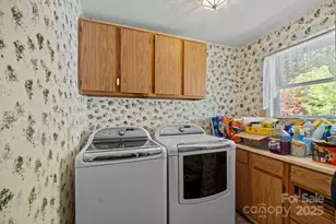 473 Eli Capps Rd, Zirconia, NC 28790 - Photo 22