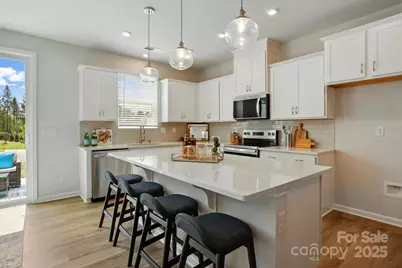 628 Cassidy Court, Clover, SC 29710 - Photo 4