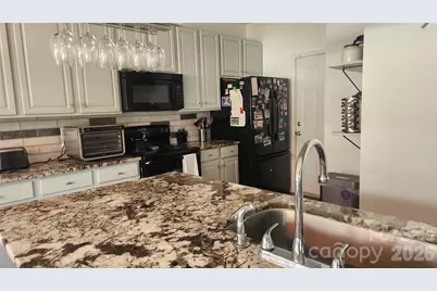 1805 Crabapple Tree Lane, Charlotte, NC 28214 - Photo 8