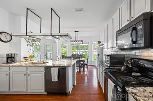 1805 Crabapple Tree Ln, Charlotte, NC 28214 - Photo 6