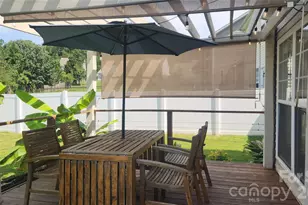 1805 Crabapple Tree Ln, Charlotte, NC 28214 - Photo 24