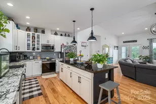 1484 Null Rd, Lincolnton, NC 28092 - Photo 16