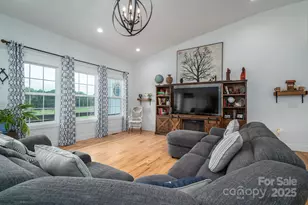 1484 Null Rd, Lincolnton, NC 28092 - Photo 14