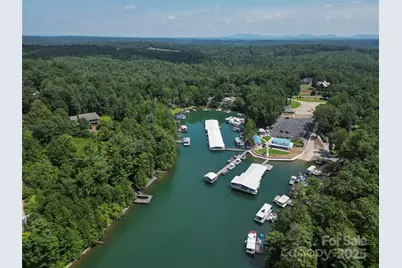 2076 Waterford Way #42, Morganton, NC 28655 - Photo 6