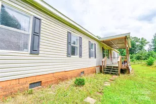 136 Fox Hill Dr, Kingstown, NC 28150 - Photo 2