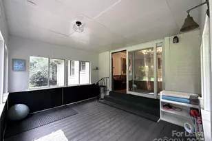 1600 Paddock Cir, Charlotte, NC 28209 - Photo 28