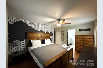 1600 Paddock Circle, Charlotte, NC 28209 - Photo 16