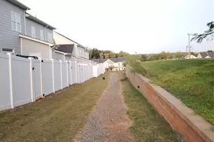 1033 Beatty Woods Dr, Belmont, NC 28012 - Photo 6