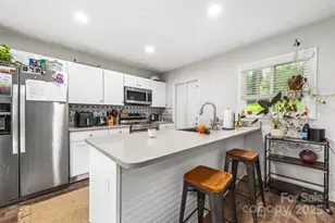 909 September Ln, Charlotte, NC 28208 - Photo 8