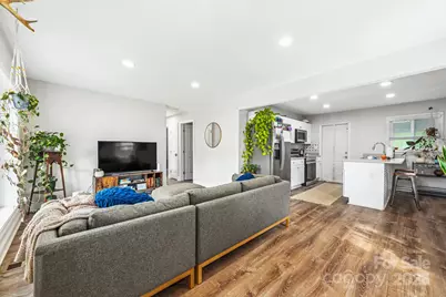 909 September Lane, Charlotte, NC 28208 - Photo 4