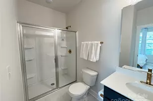 11012 N Cmns Dr, Charlotte, NC 28213 - Photo 10