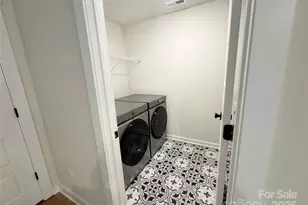 11012 N Cmns Dr, Charlotte, NC 28213 - Photo 28