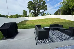 11012 N Cmns Dr, Charlotte, NC 28213 - Photo 38