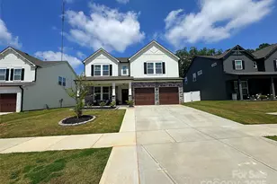 11012 N Cmns Dr, Charlotte, NC 28213 - Photo 2