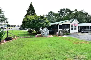 101 Hummingbird Cir, New London, NC 28127 - Photo 4