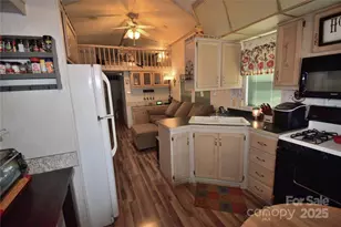 101 Hummingbird Cir, New London, NC 28127 - Photo 28