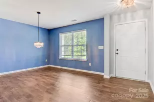 5311 Oakdale Ridge Ct, Charlotte, NC 28216 - Photo 4