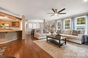 70 Old Bee Tree Rd, Swannanoa, NC 28778 - Photo 8