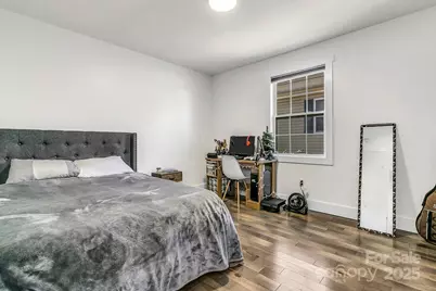 215 E Oakview Road, Asheville, NC 28806 - Photo 26