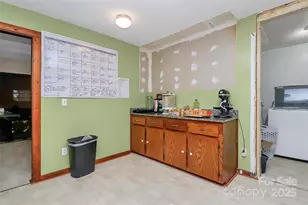 304 Deerchase Cir, Statesville, NC 28625 - Photo 10