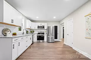 806 4th St Dr NW, Hickory, NC 28601 - Photo 12