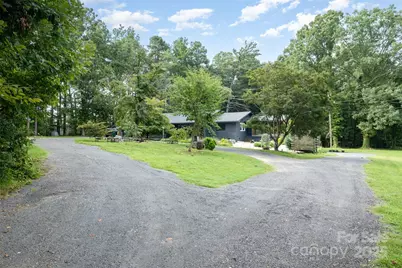 1932 Slater Road, Charlotte, NC 28216 - Photo 4