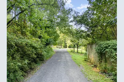 1932 Slater Road, Charlotte, NC 28216 - Photo 2