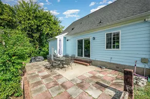 2424 Castlecomer Dr, Charlotte, NC 28262 - Photo 20