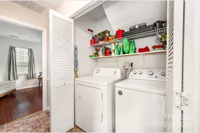 2424 Castlecomer Drive, Charlotte, NC 28262 - Photo 10