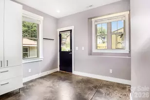 26 Mt Clare Ave, Asheville, NC 28801 - Photo 12