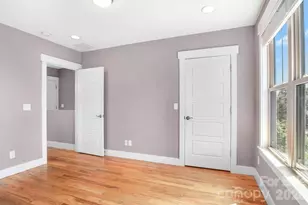 26 Mt Clare Ave, Asheville, NC 28801 - Photo 18