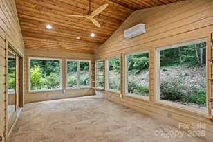 35 Mountain Lake Dr, Hendersonville, NC 28739 - Photo 20