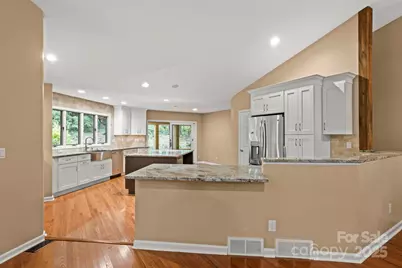 35 Mountain Lake Drive, Hendersonville, NC 28739 - Photo 12