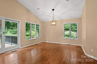 35 Mountain Lake Drive, Hendersonville, NC 28739 - Photo 8