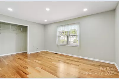 315 Charlestown Drive, Hendersonville, NC 28792 - Photo 16