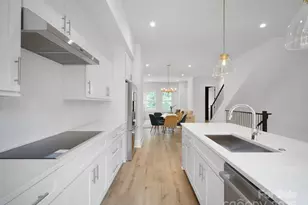 2423 Weddington Ave, Charlotte, NC 28204 - Photo 12