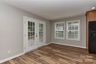 8056 Hunley Ridge Rd, Matthews, NC 28104 - Photo 10