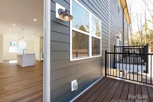 6027 Pivot Ct, Charlotte, NC 28205 - Photo 10