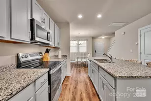 231 Hoskins Ave Dr, Charlotte, NC 28208 - Photo 16