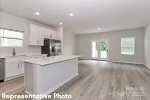 430 E Mills Ave, Mooresville, NC 28115 - Photo 2