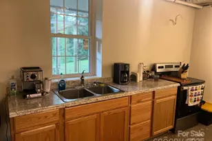 404 Patton St, Morganton, NC 28655 - Photo 26