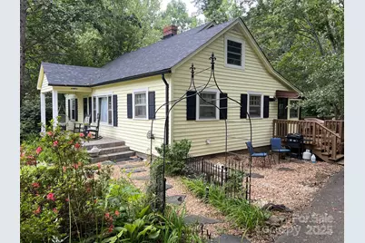 404 Patton Street, Morganton, NC 28655 - Photo 2