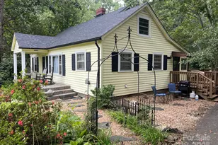 404 Patton St, Morganton, NC 28655 - Photo 2