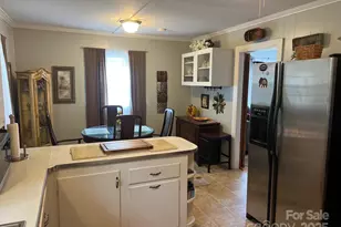 404 Patton St, Morganton, NC 28655 - Photo 22