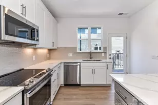 7011 Impulse Ct, Charlotte, NC 28205 - Photo 2