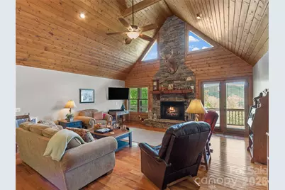 370 Appaloosa Trail, Burnsville, NC 28714 - Photo 6