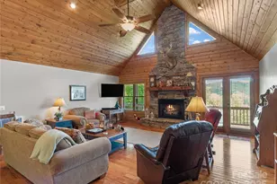 370 Appaloosa Trail, Burnsville, NC 28714 - Photo 6